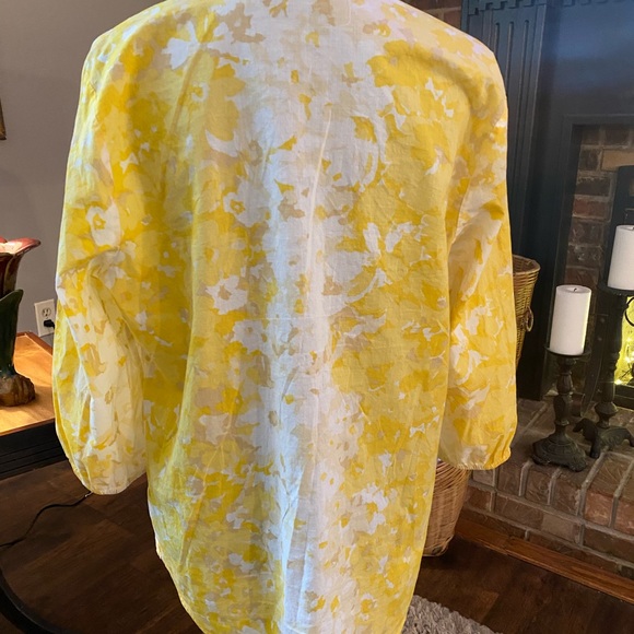 Yellow Floral Women's Blouse - Picture 3 of 6